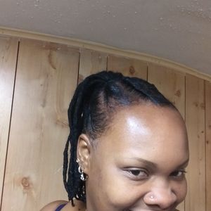 Meet your Posher, Sherly